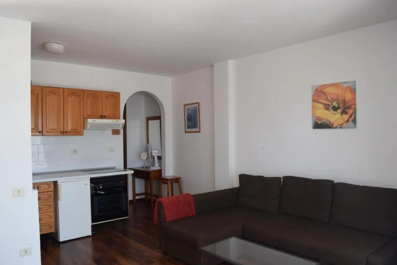 Apartamento Reni Tías 0*,  España