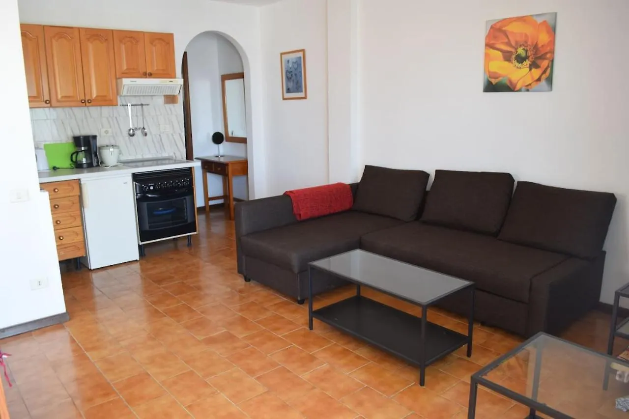 Apartamento Reni Tias