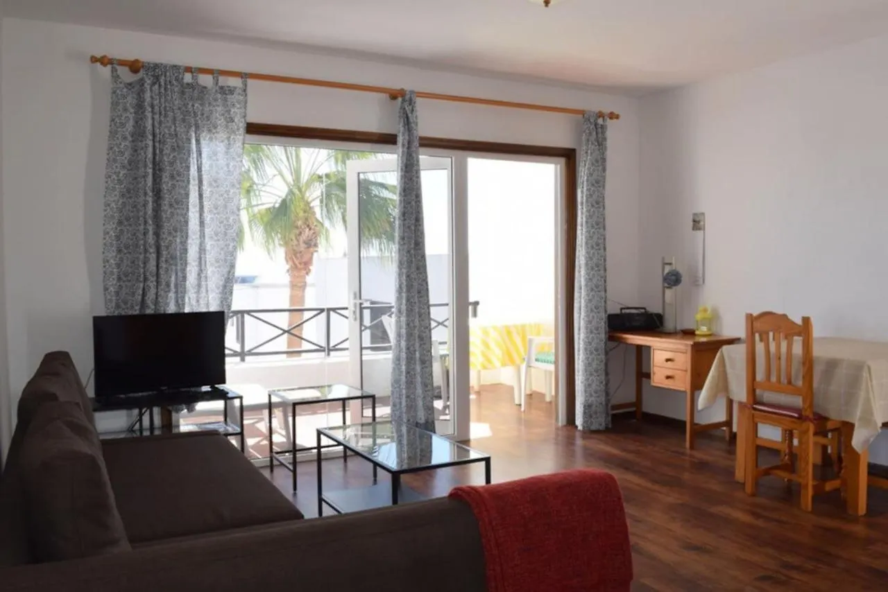 Apartment Apartamento Reni Tias